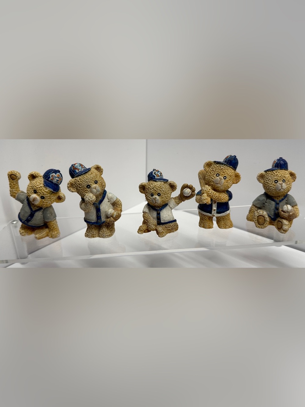 Lot Of 5 Collectible Miniature Bears MLB
Toronto Blue Jays
Baseball